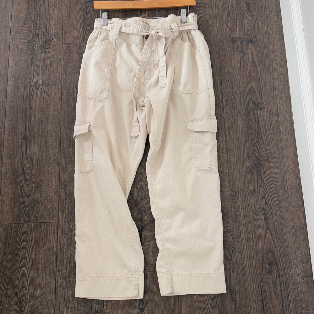 Old Navy stone colored lightweight pants Medium